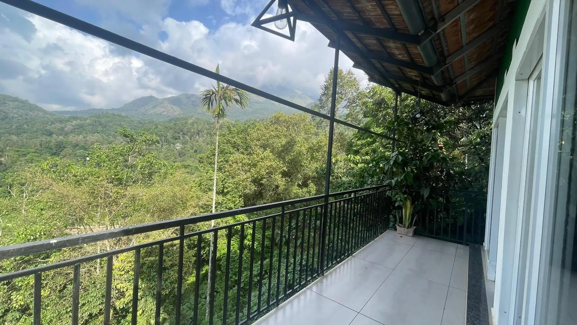 Heaven Hills Resorts Vythiri 0*,  Inde