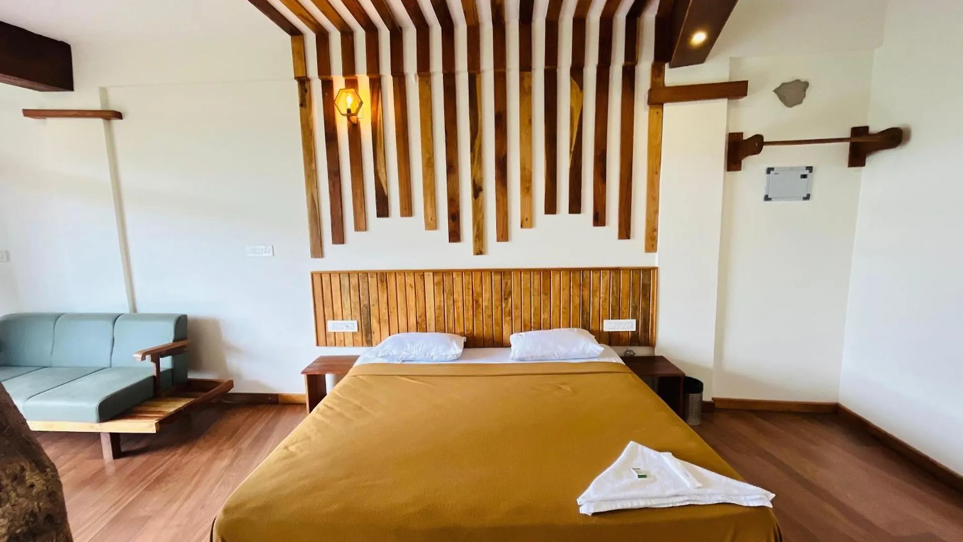 Heaven Hills Resorts Vythiri